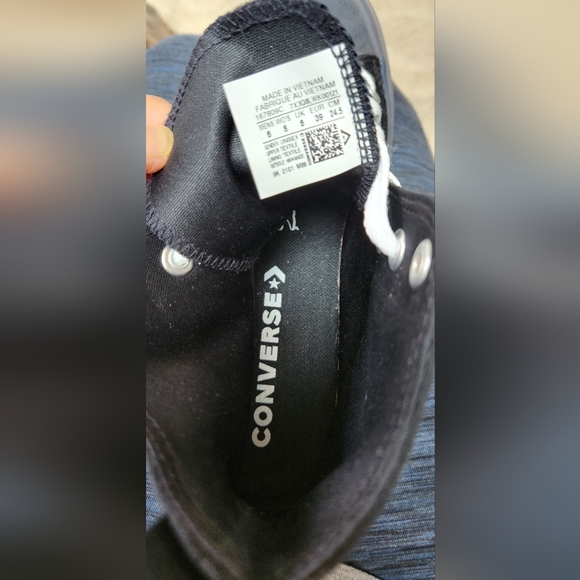 Converse unisex Chuck Taylor's high tops - Picture 3 of 15